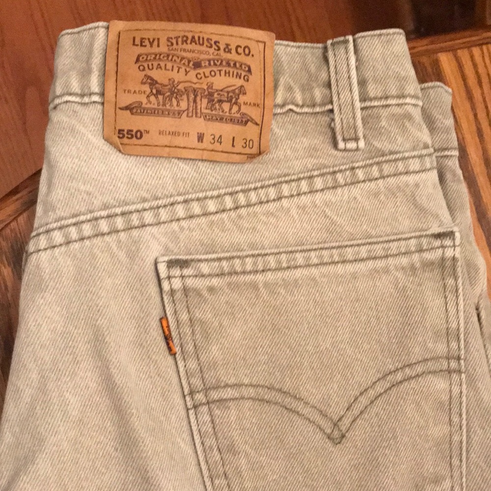 Khaki colored 550 Levi’s